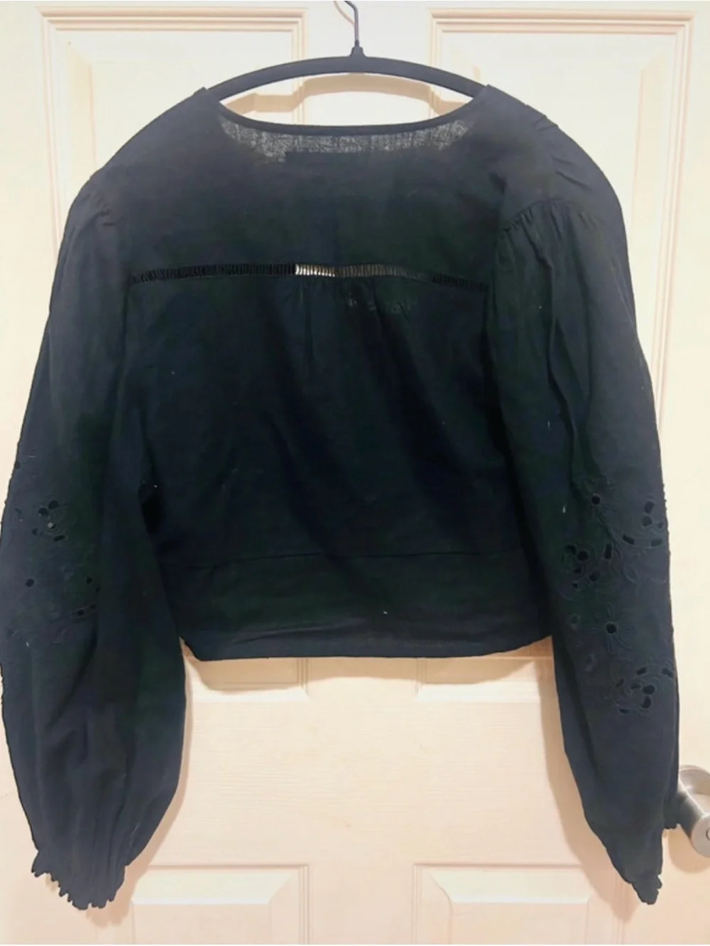 Abercrombie & Fitch Black Eyelet Button-Front Cropped Blouse